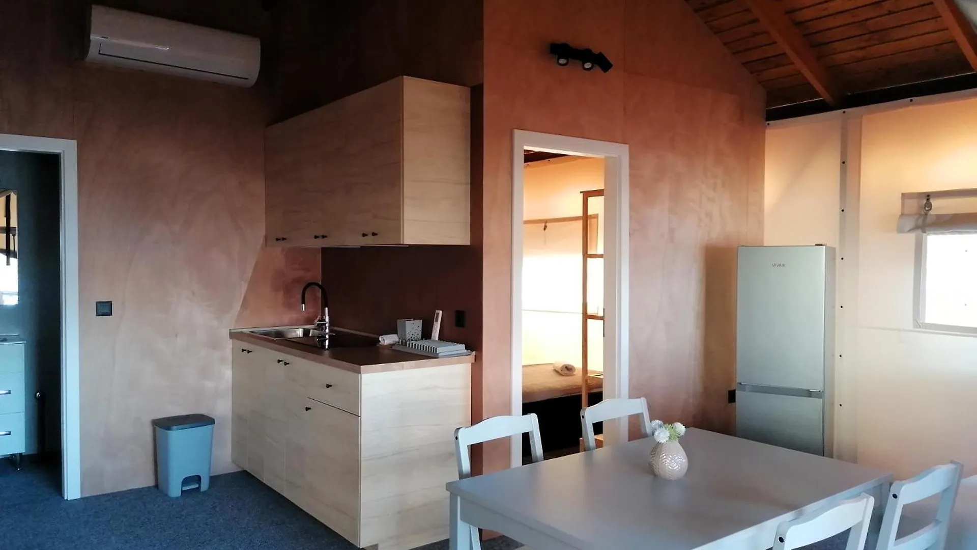 Villa Cortes Mali Iz 0*,  Croatia