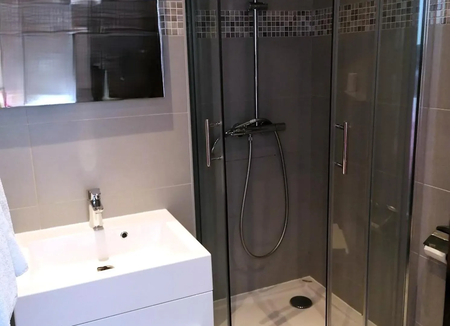 Guest house Villa Cortes Mali Iz Croatia
