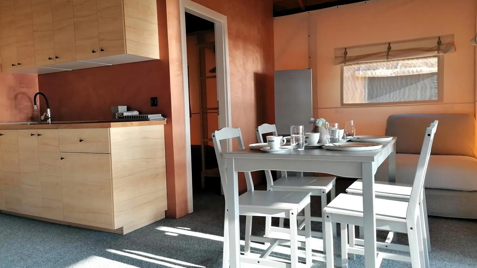 Villa Cortes Mali Iz Guest house