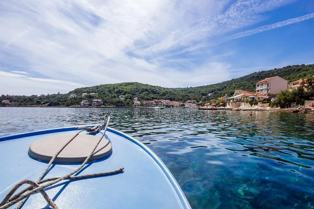 Villa Cortes Mali Iz Guest house