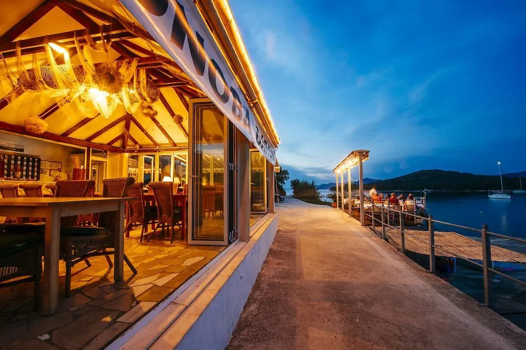 Villa Cortes Mali Iz Guest house