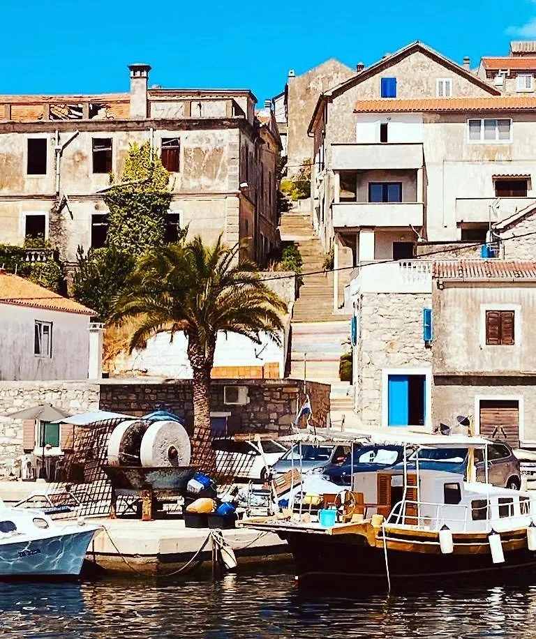 Villa Cortes Mali Iz