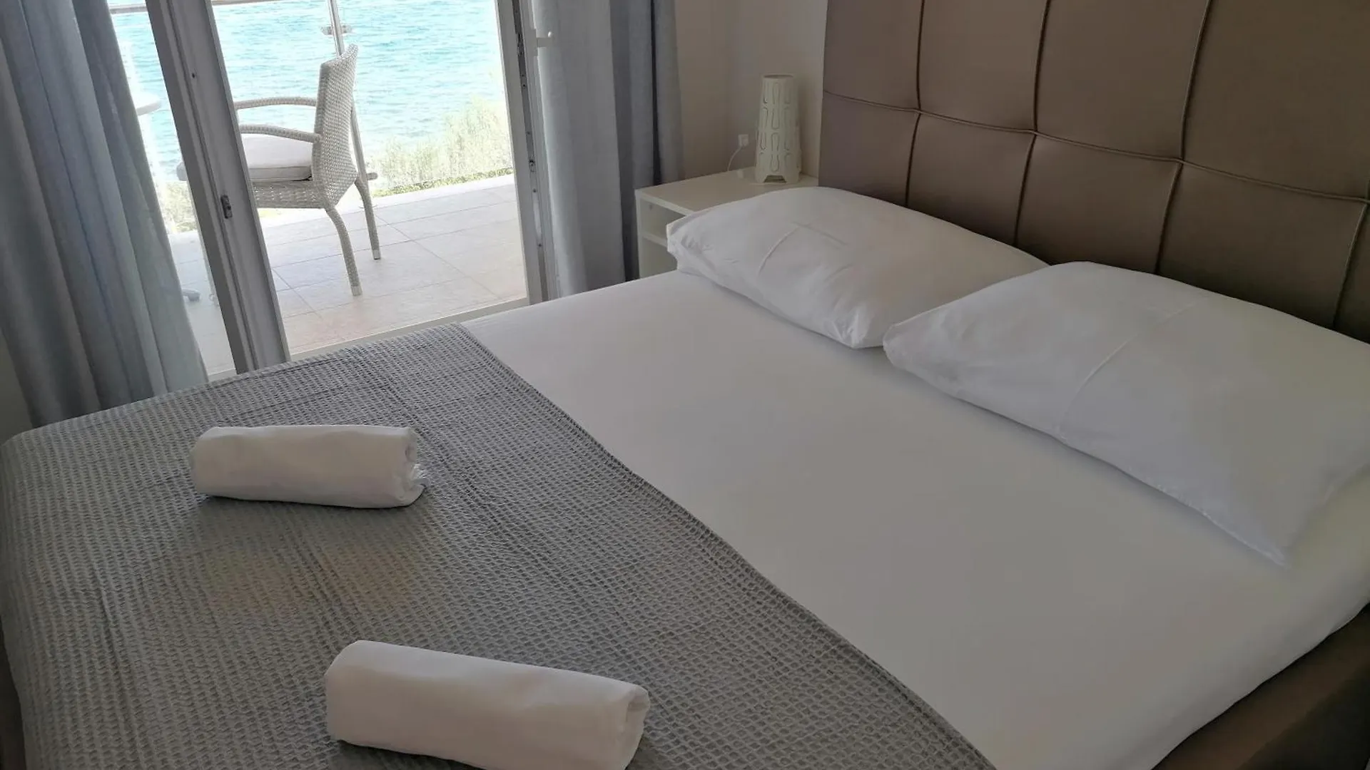 Villa Cortes Mali Iz Croatia