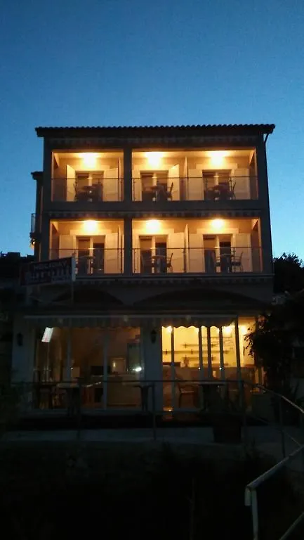 Villa Cortes Mali Iz